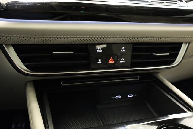 Used 2024 Volkswagen Atlas SEL Premium R-Line AWD/4WD image 23