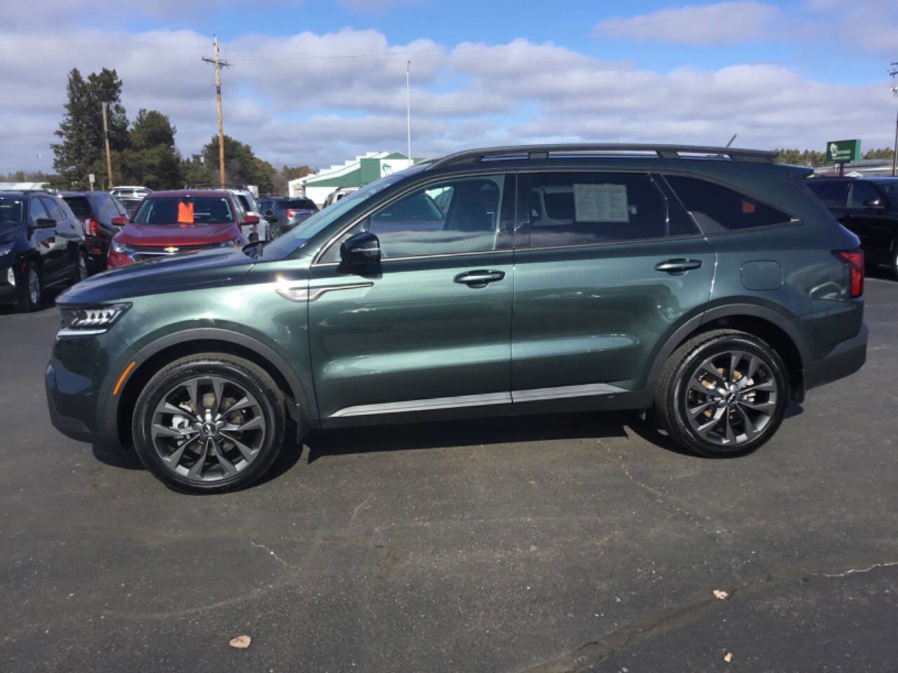 Used 2023 Kia Sorento AWD image 2