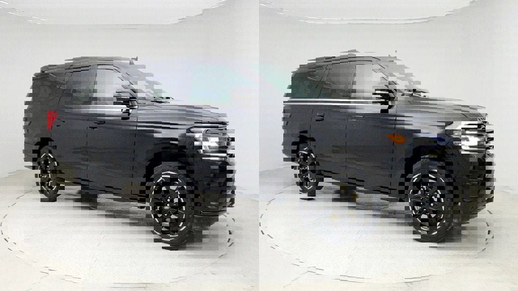 Used 2022 Ford Expedition Max Limited image 3