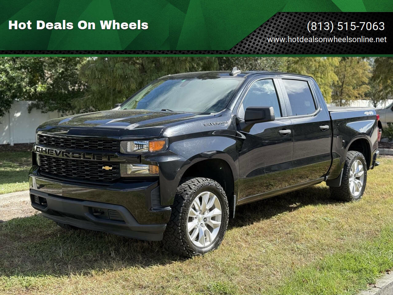 Used 2021 Chevrolet Silverado 1500 Custom image 1