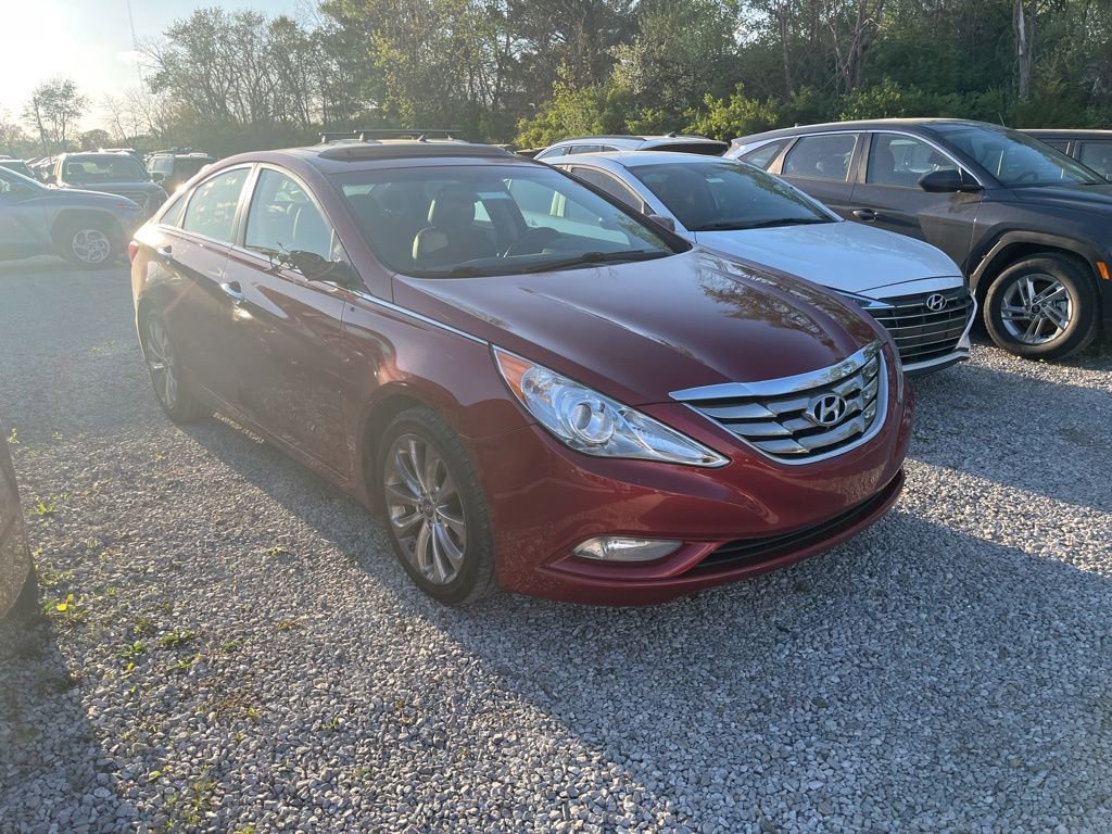Used 2012 Hyundai Sonata SE w/ Navigation & Sunroof Pkg FWD image 1