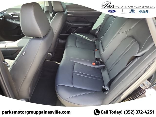 New 2025 Hyundai Sonata Limited FWD image 13