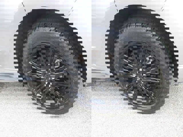 Used 2024 Ford Edge ST-Line image 10