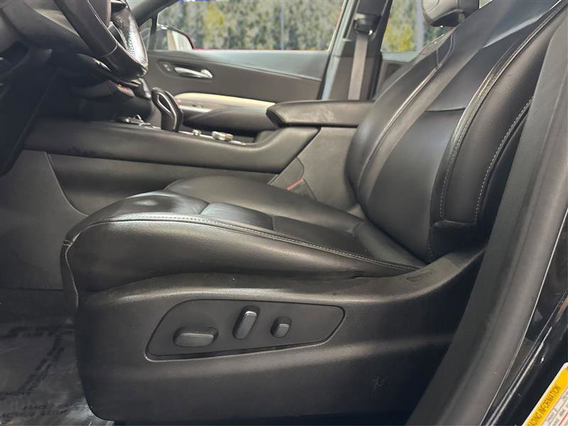 Used 2019 Cadillac XT4 Premium Luxury w/ Driver Assist Package AWD/4WD image 17