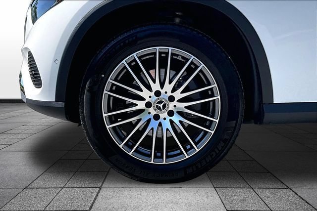 Certified 2026 Mercedes-Benz GLC 300 4MATIC image 37