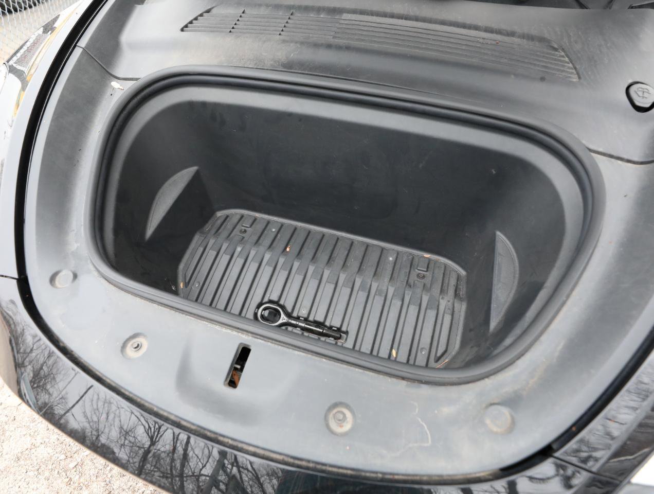 Used 2020 Tesla Model Y Long Range image 27