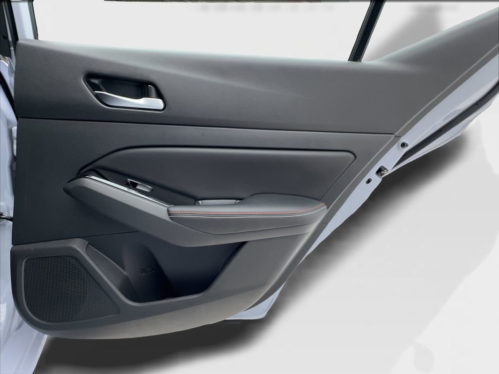 Used 2024 Nissan Altima 2.5 SR w/ SR Premium Package image 28