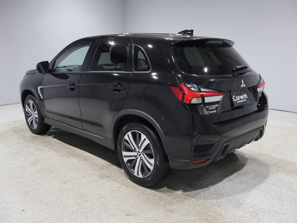 Used 2025 Mitsubishi Outlander Sport AWD image 4