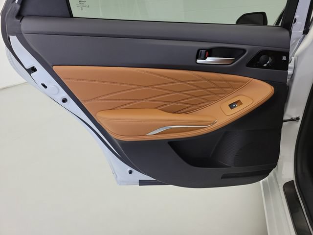 Used 2021 Toyota Avalon Limited w/ Advanced Safety Package FWD image 13