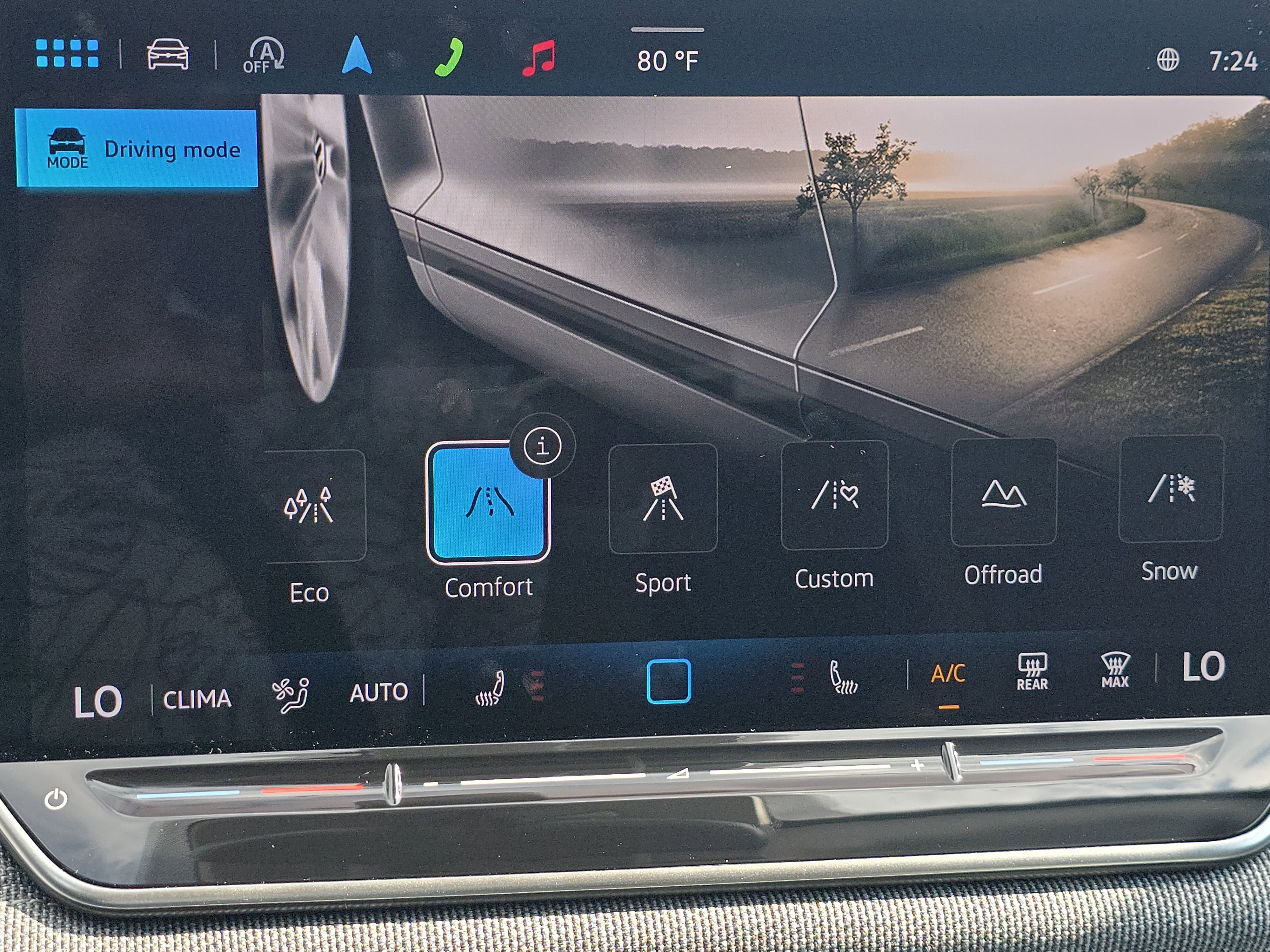 New 2025 Volkswagen Tiguan S image 14