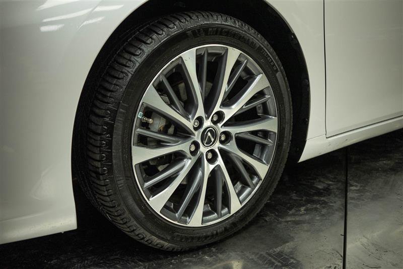 Used 2020 Lexus ES 350 w/ Premium Package image 3