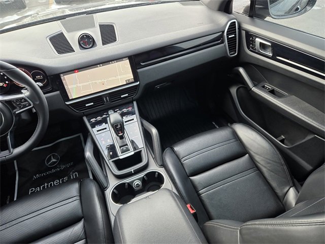 Used 2019 Porsche Cayenne image 32