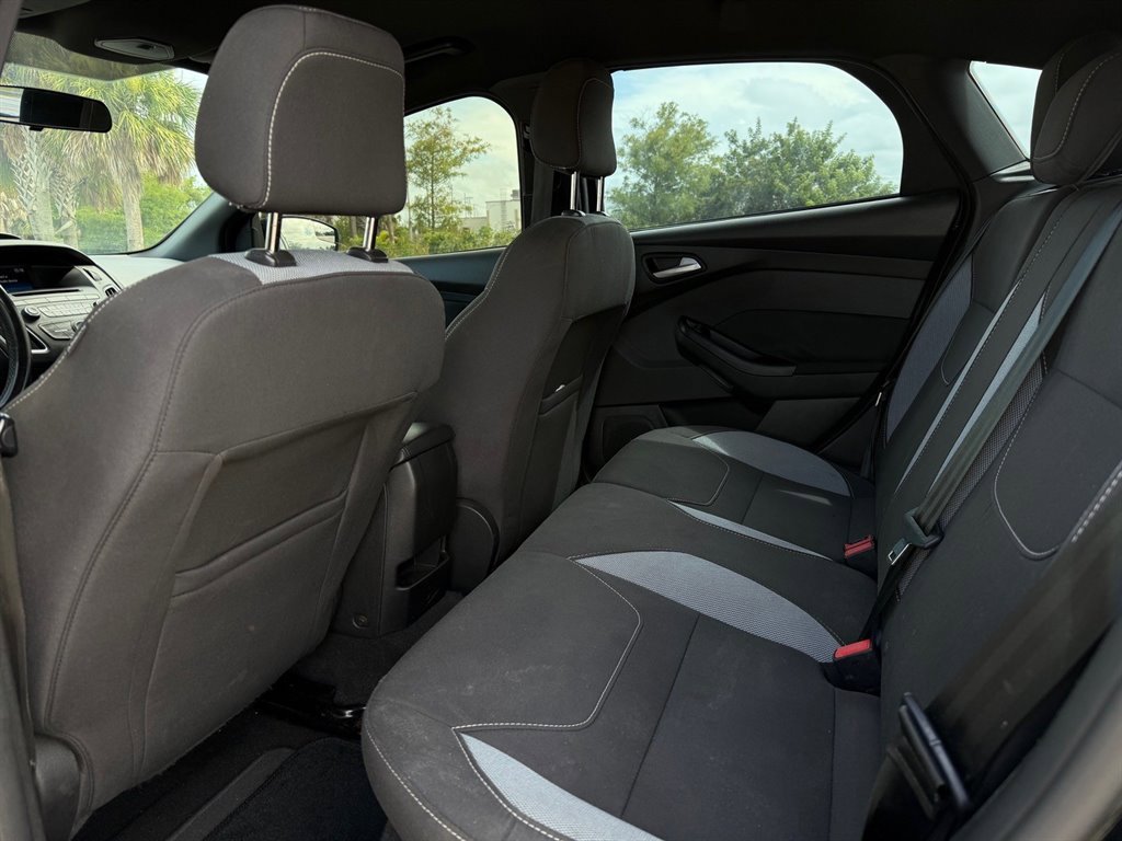 Used 2017 Ford Focus ST image 16