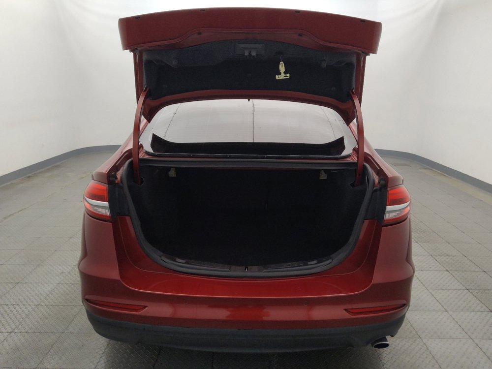 Used 2019 Ford Fusion SE w/ Equipment Group 151A FWD image 29