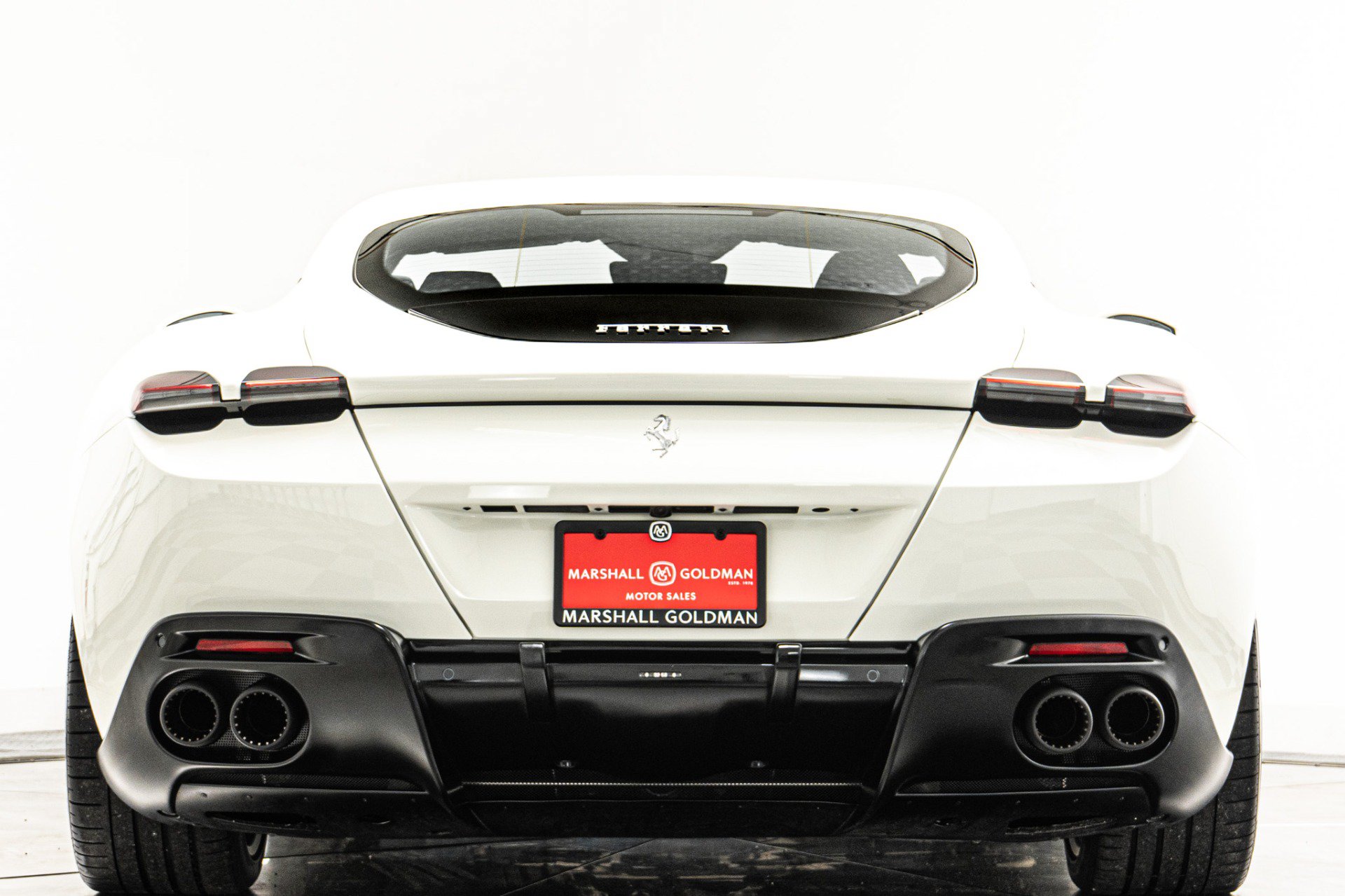 Used 2022 Ferrari Roma RWD image 8