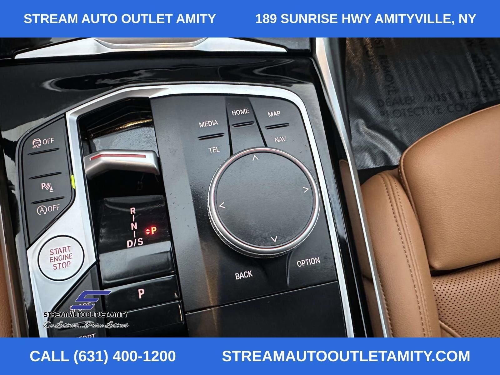 Used 2024 BMW 330i xDrive Sedan w/ Premium Package image 33