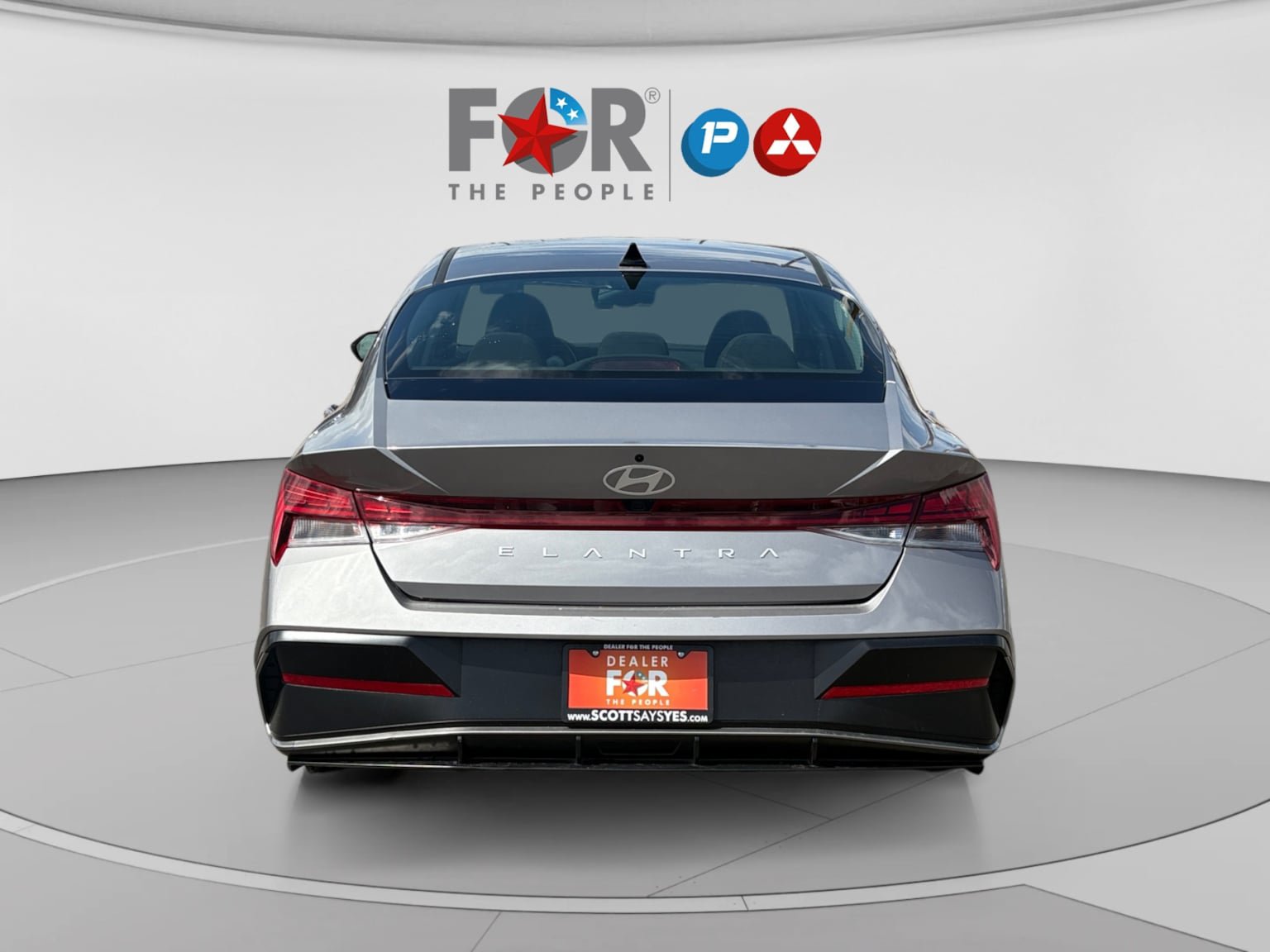 Used 2025 Hyundai Elantra SEL FWD image 4