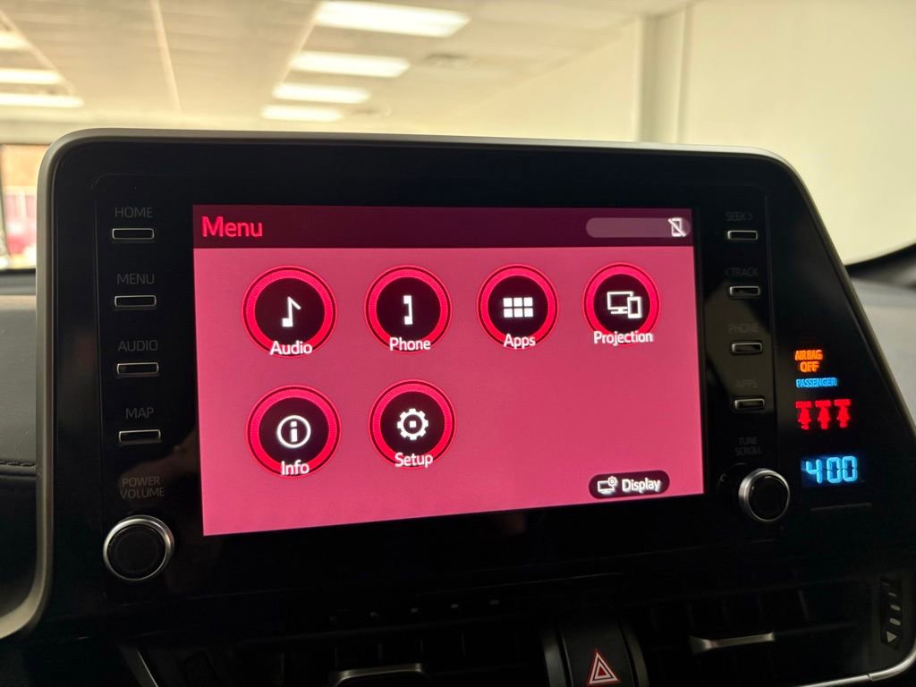 Used 2019 Toyota C-HR XLE FWD image 18