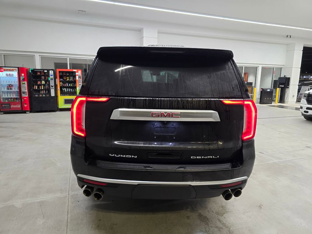Used 2024 GMC Yukon XL Denali AWD/4WD image 5