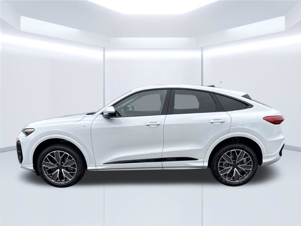 New 2026 Audi Q5 Premium Plus AWD/4WD image 2