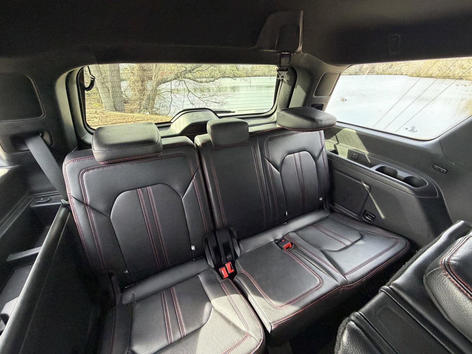 Used 2019 Ford Expedition Limited w/ Equipment Group 303A image 16