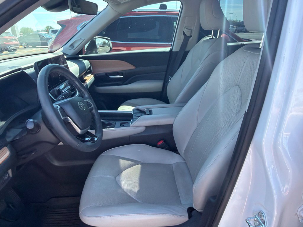 Used 2024 Toyota Grand Highlander FWD image 8