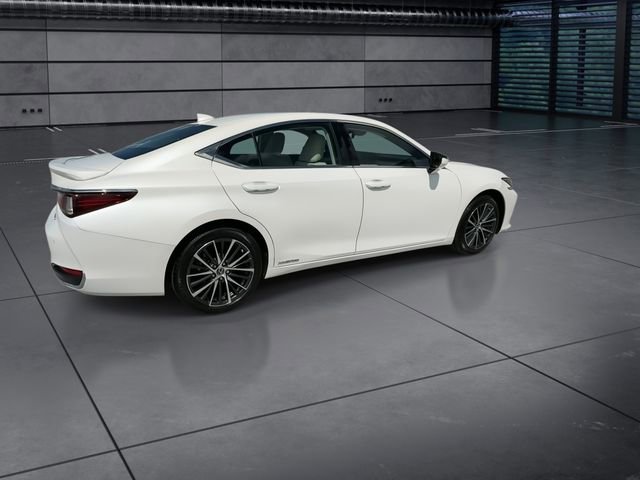 Used 2022 Lexus ES 300h w/ Premium Package image 8