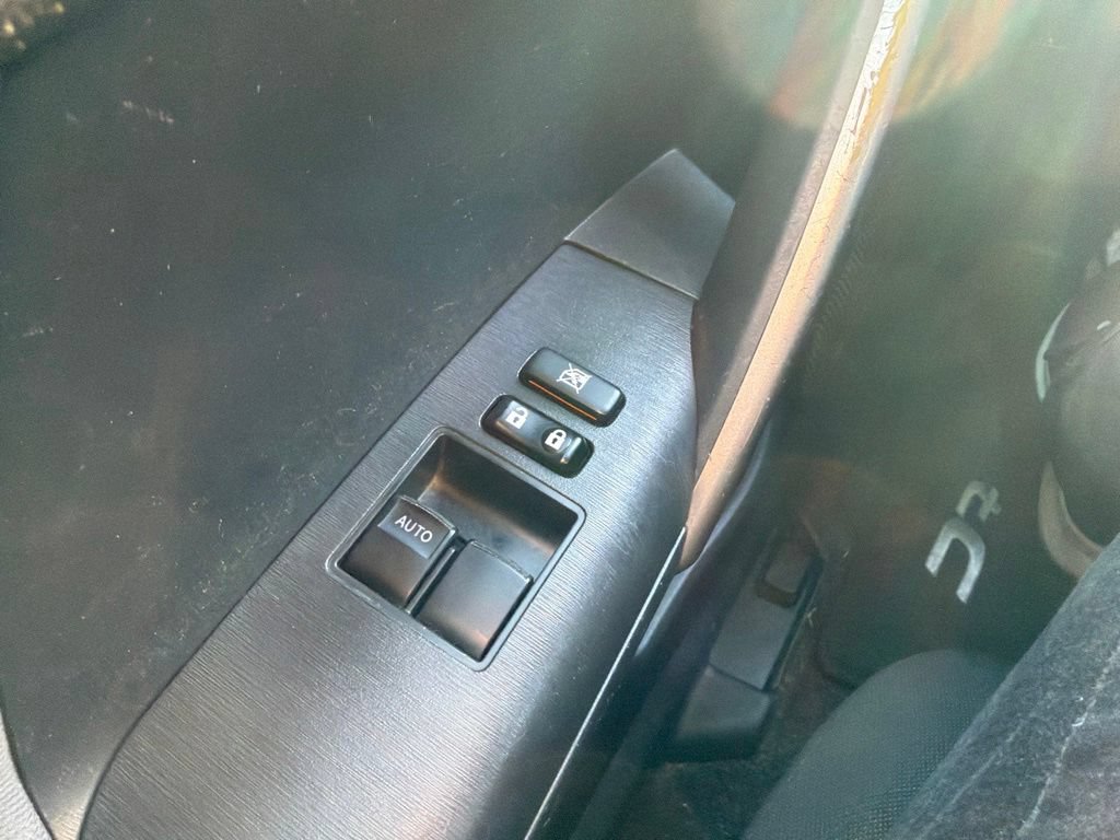 Used 2014 Scion tC FWD image 17