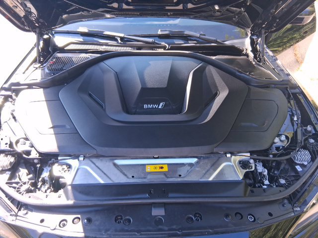 Used 2023 BMW i4 eDrive40 w/ Premium Package RWD image 27