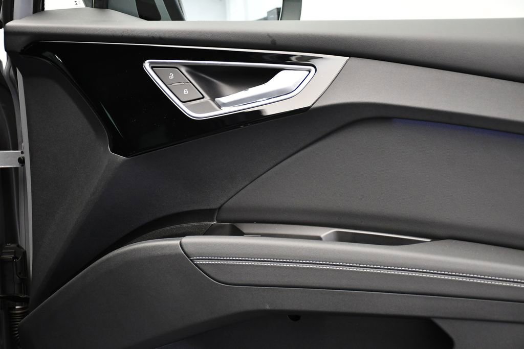 New 2026 Audi Q4 e-tron Premium image 46