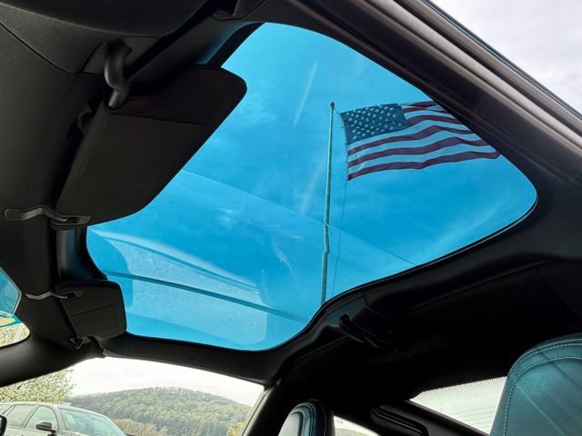 Certified 2019 Chevrolet Corvette Stingray Coupe w/ 1LT RWD image 9