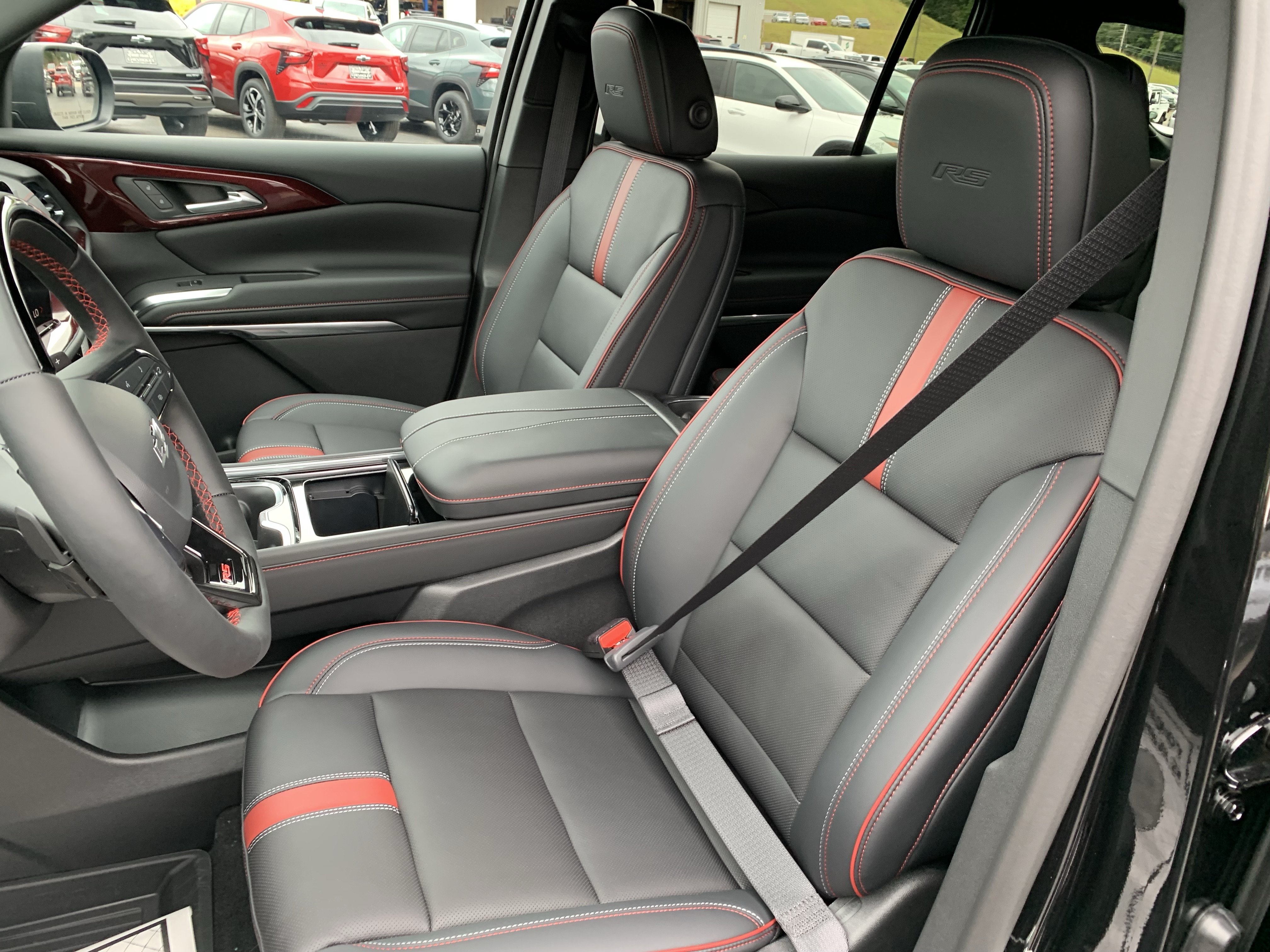 New 2027 Chevrolet Traverse RS AWD/4WD image 11