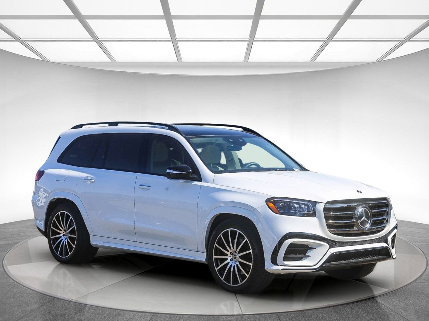 Used 2024 Mercedes-Benz GLS 450 4MATIC image 4