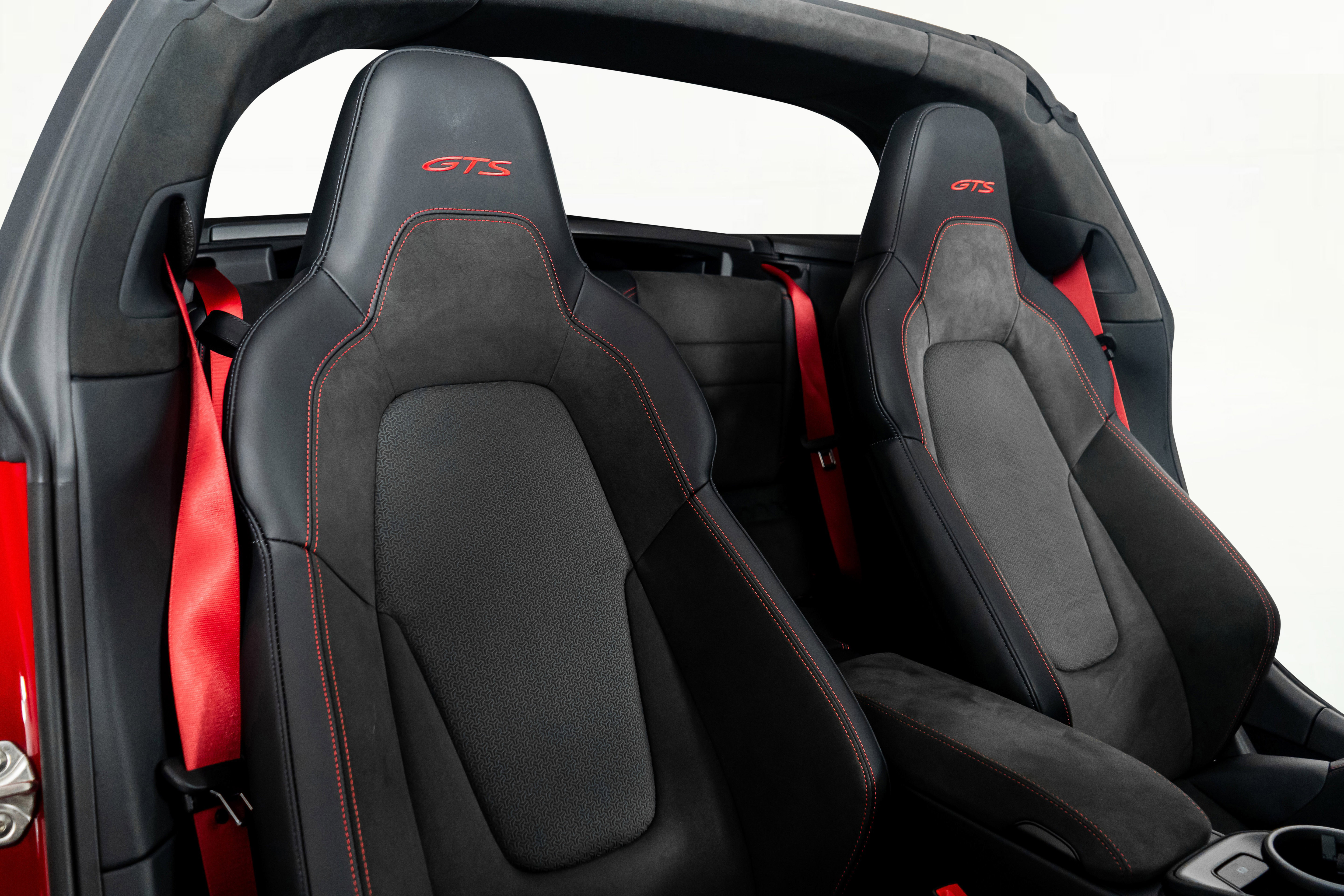 Used 2026 Porsche 911 Targa 4 GTS w/ Premium Package image 29