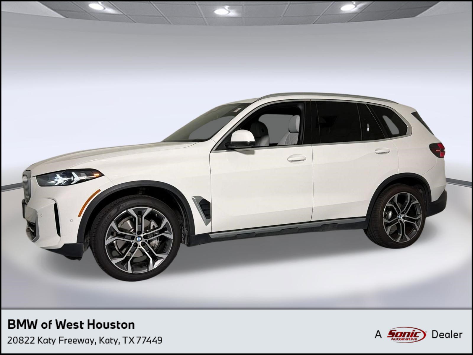 Used 2024 BMW X5 sDrive40i w/ Parking Assistance Package RWD image 1