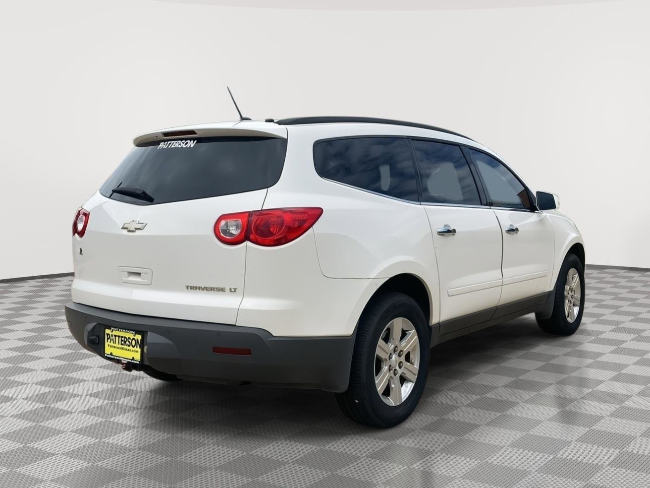 Used 2012 Chevrolet Traverse LT FWD image 5