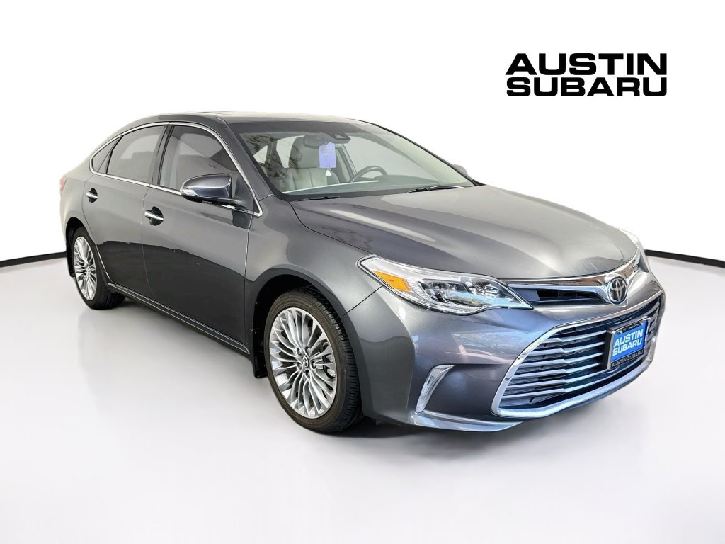 Used 2018 Toyota Avalon Limited FWD image 1