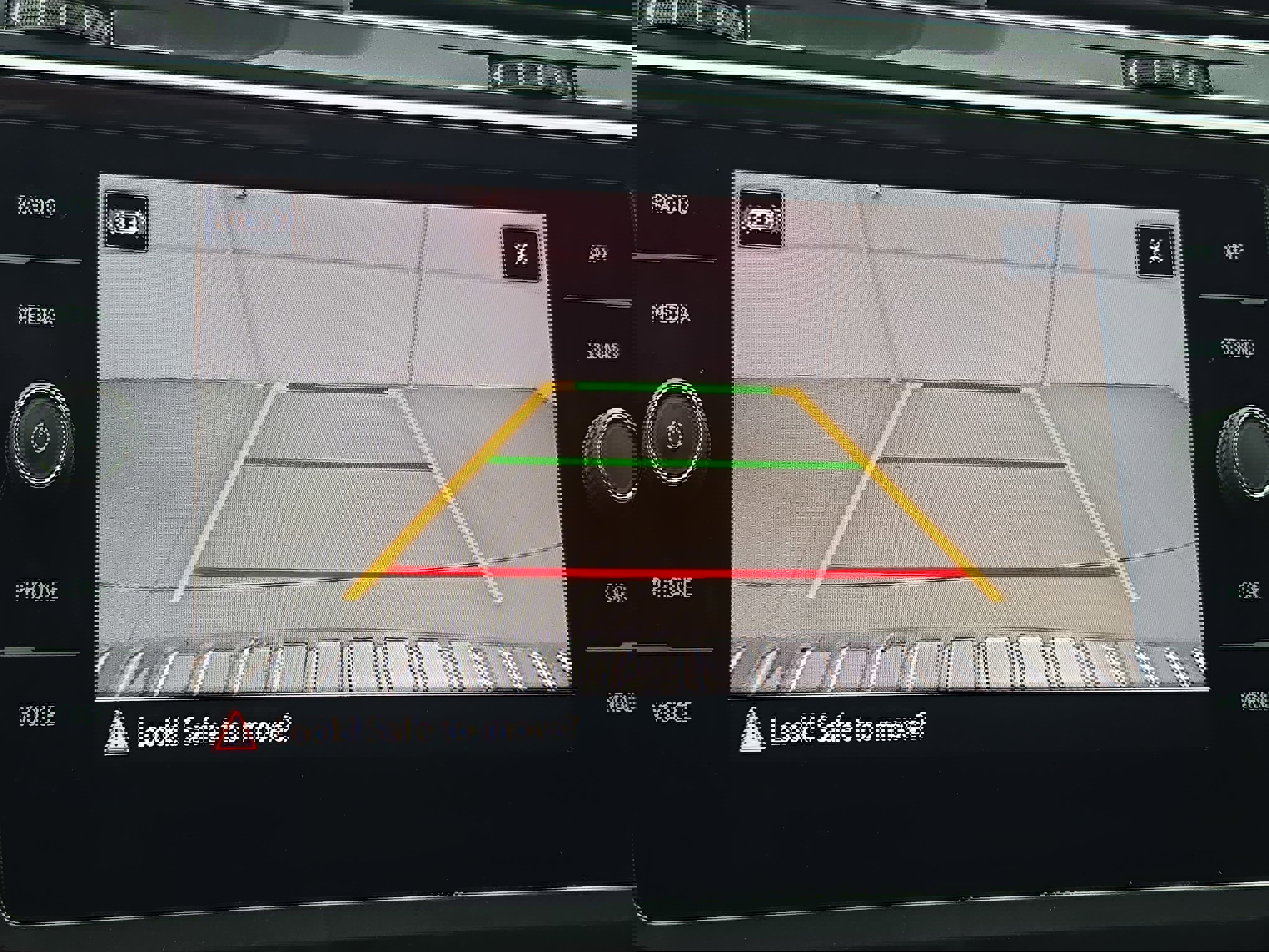 Used 2022 Volkswagen Tiguan SE w/ Panoramic Sunroof Package image 23