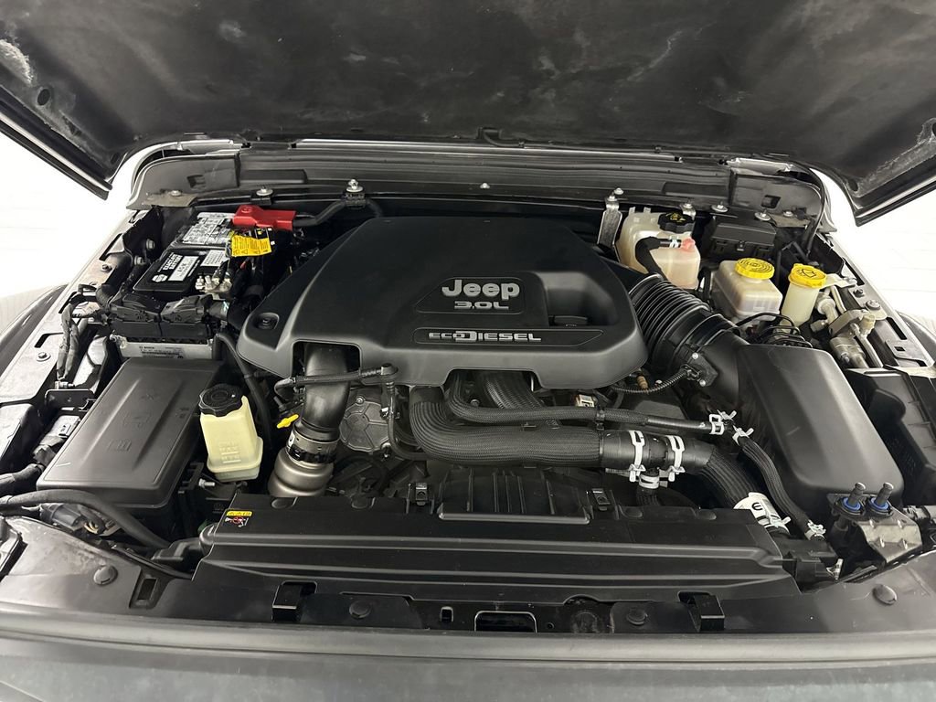 Used 2021 Jeep Wrangler Unlimited Rubicon AWD/4WD image 31