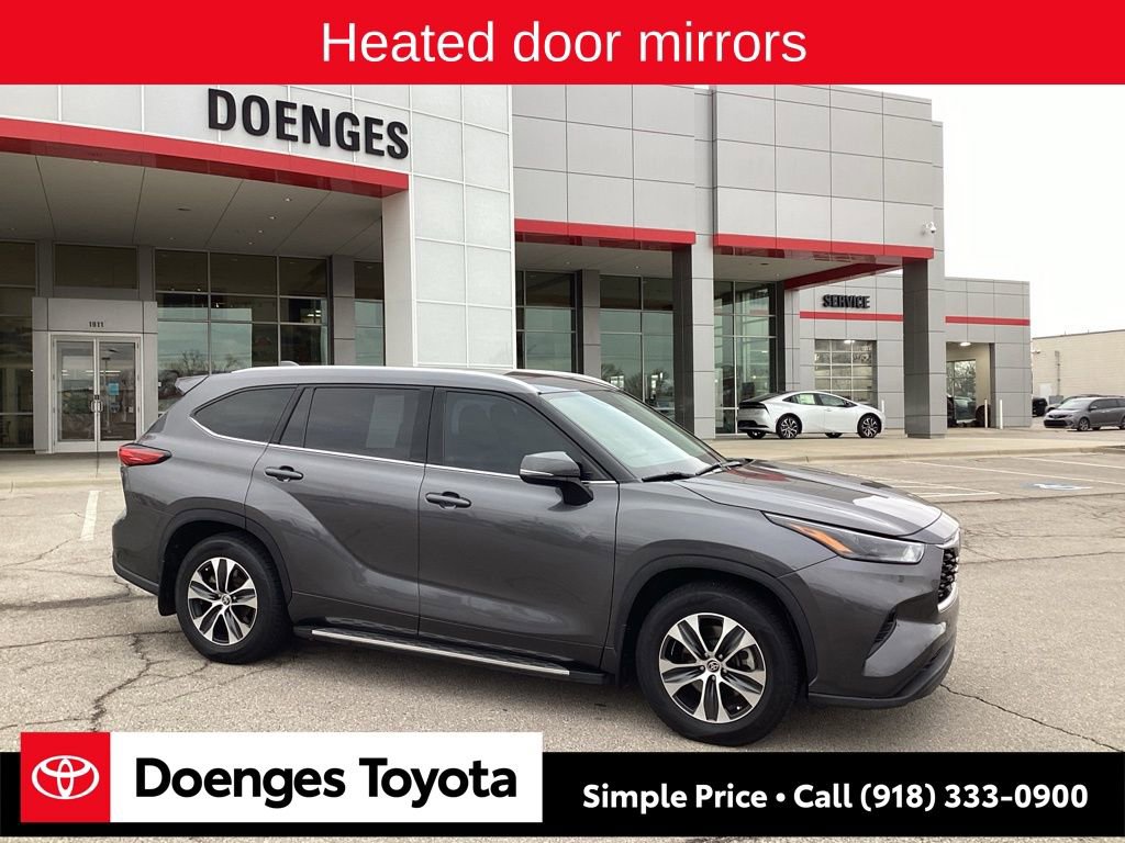 Used 2022 Toyota Highlander XLE image 9