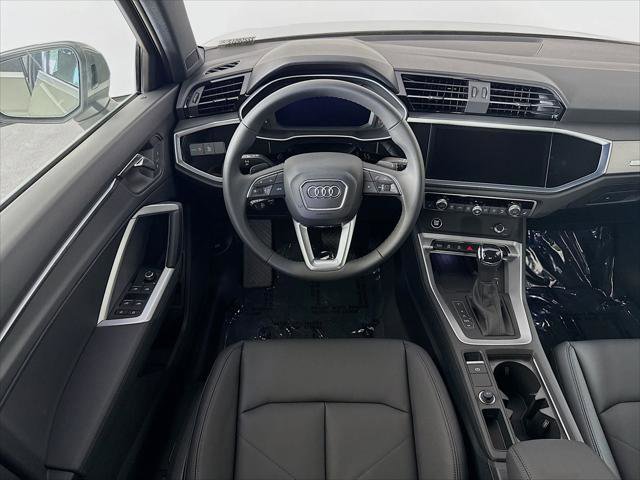 Certified 2025 Audi Q3 2.0T Premium w/ Convenience Package AWD/4WD image 22