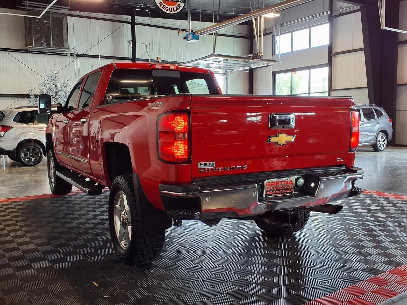 Used 2015 Chevrolet Silverado 2500 LTZ w/ LTZ Plus Package AWD/4WD image 4