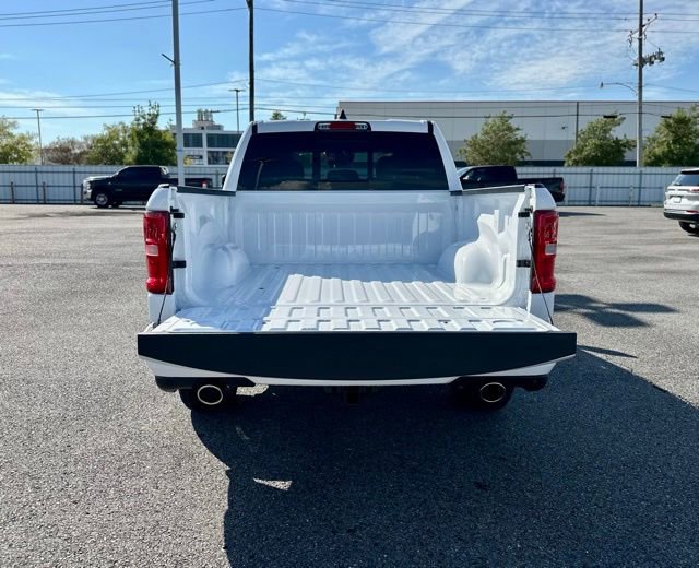 New 2026 RAM 1500 4x4 Crew Cab image 8