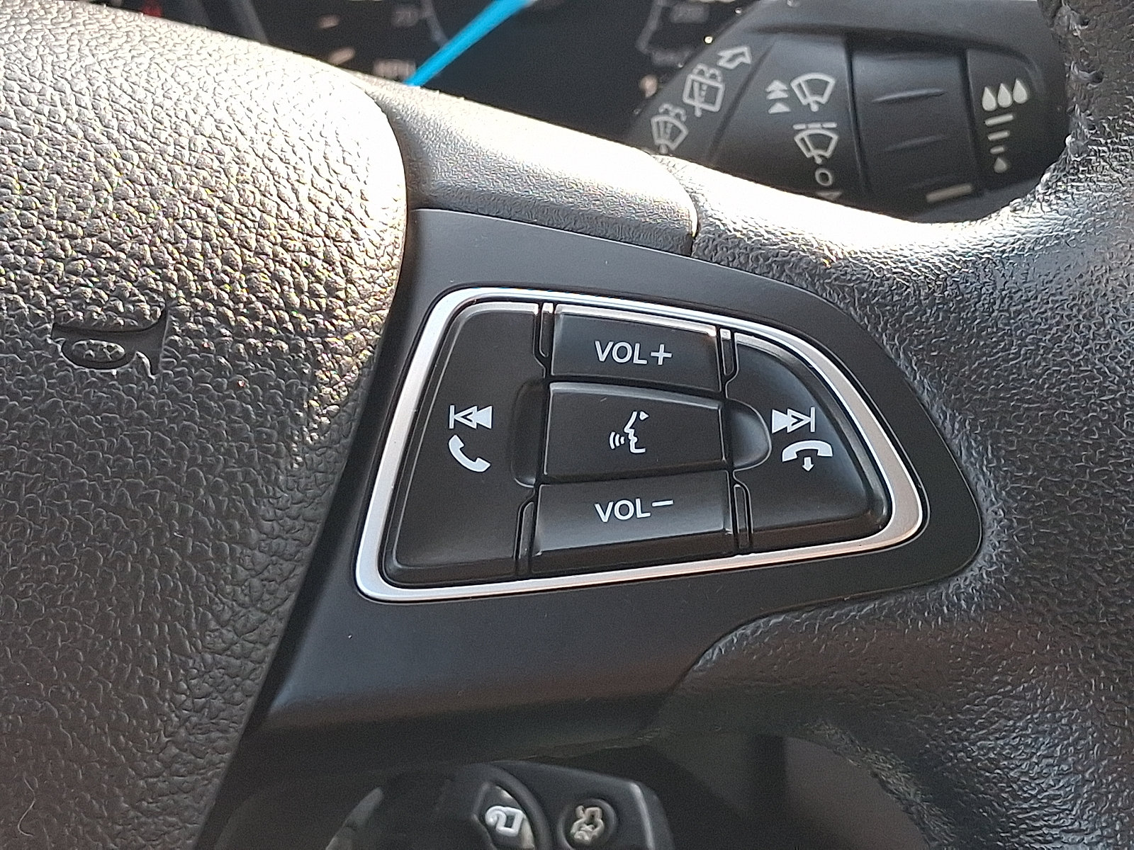 Used 2018 Ford Escape SEL FWD image 22