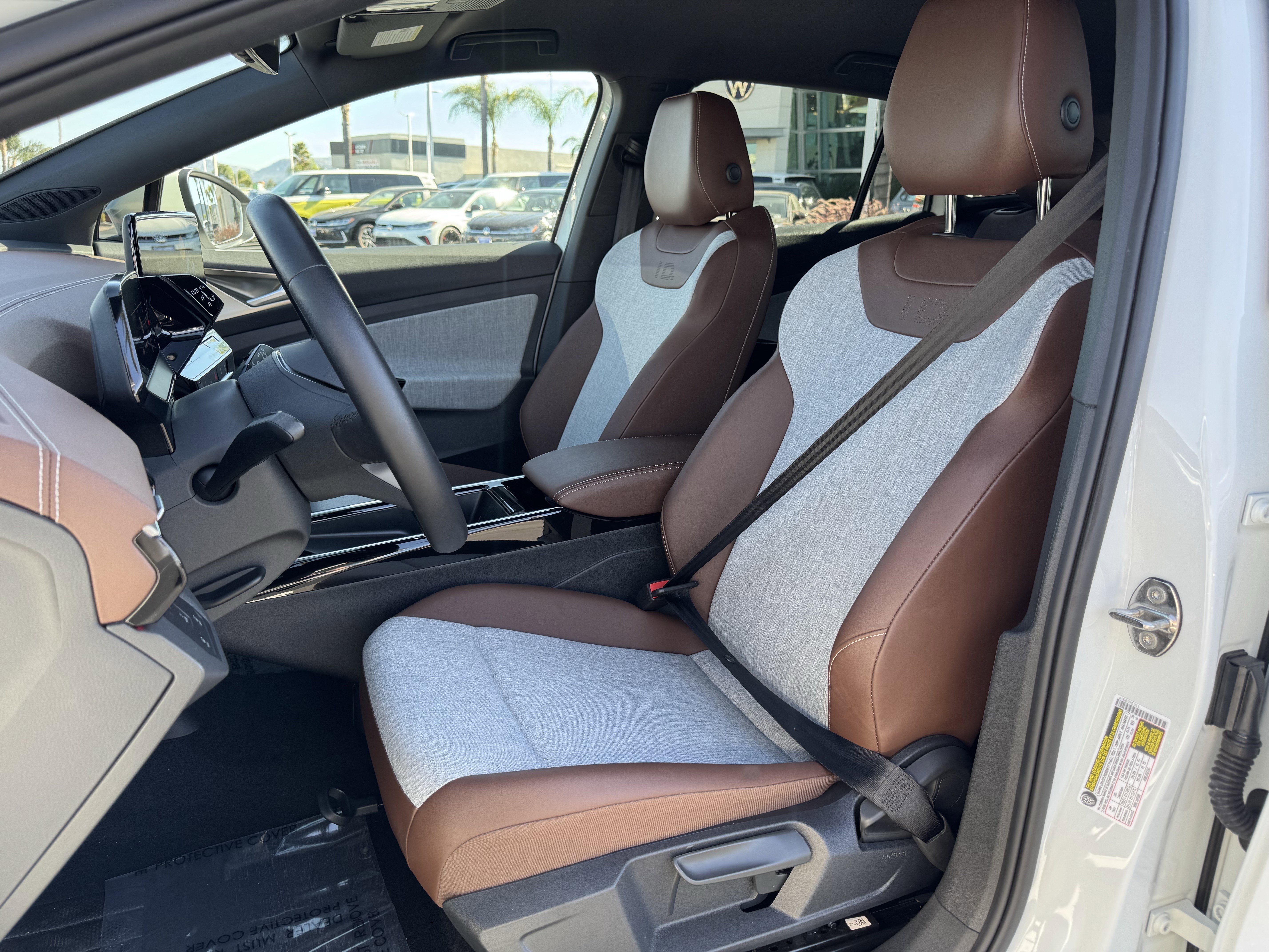 Certified 2023 Volkswagen ID.4 Pro image 16