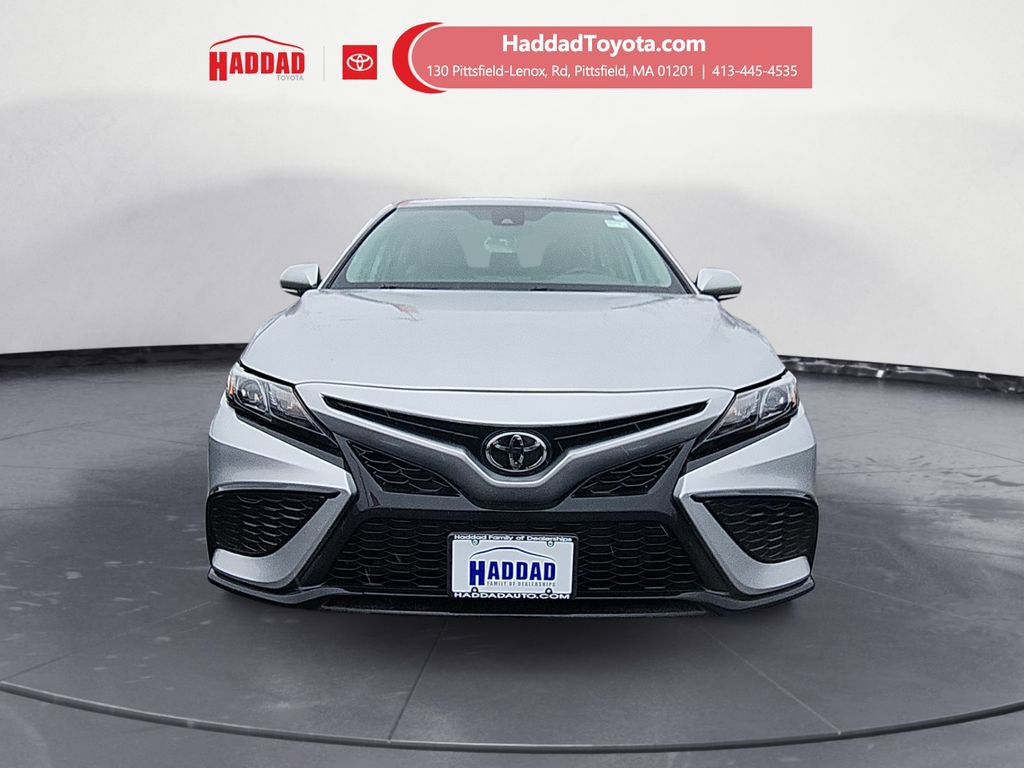 Used 2023 Toyota Camry SE image 8