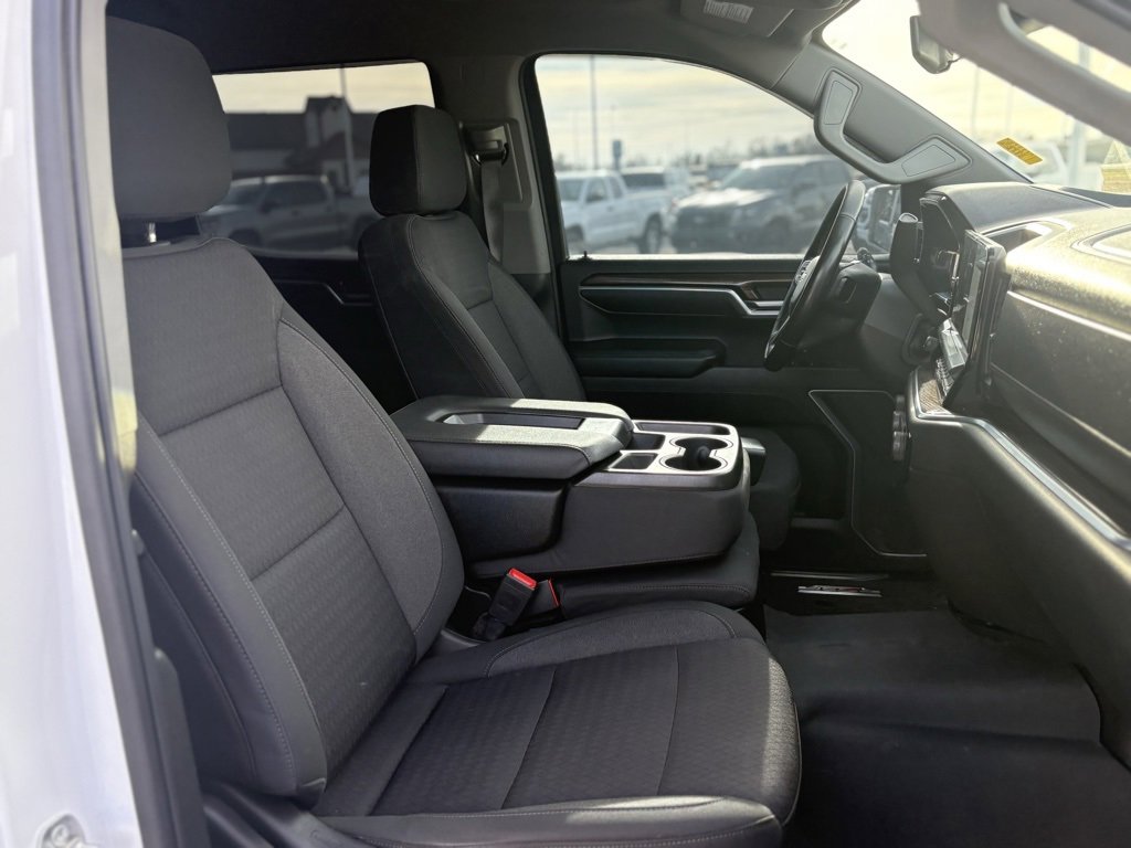 Used 2022 Chevrolet Silverado 1500 LT image 16