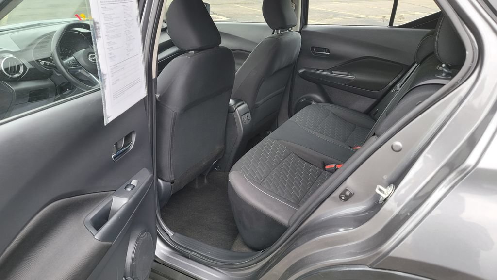 Used 2024 Nissan Kicks SV FWD image 25