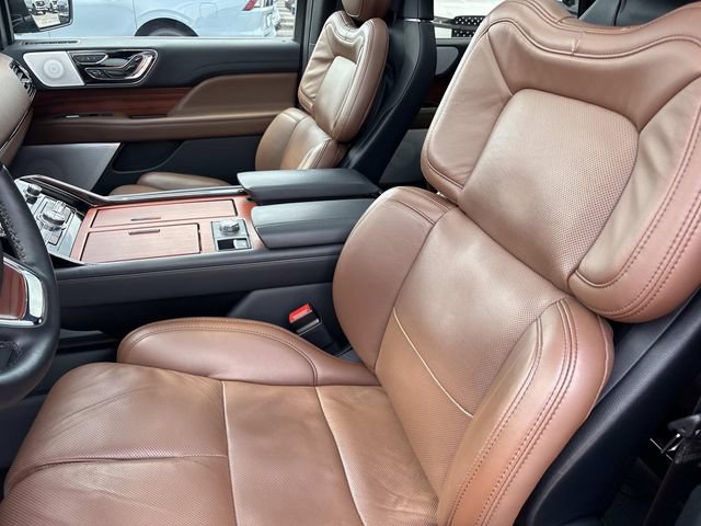 Certified 2024 Lincoln Navigator Reserve AWD/4WD image 28