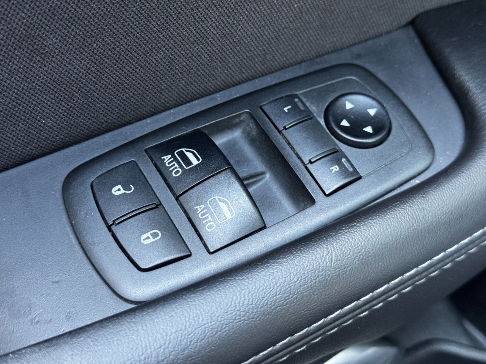 Used 2018 Dodge Challenger SXT w/ Blacktop Package image 16